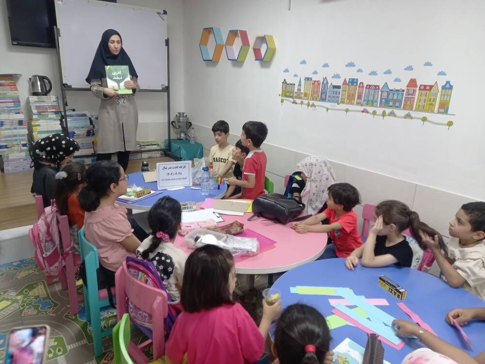 فصل همدلی با درختان در کتابخانه کودک فسا