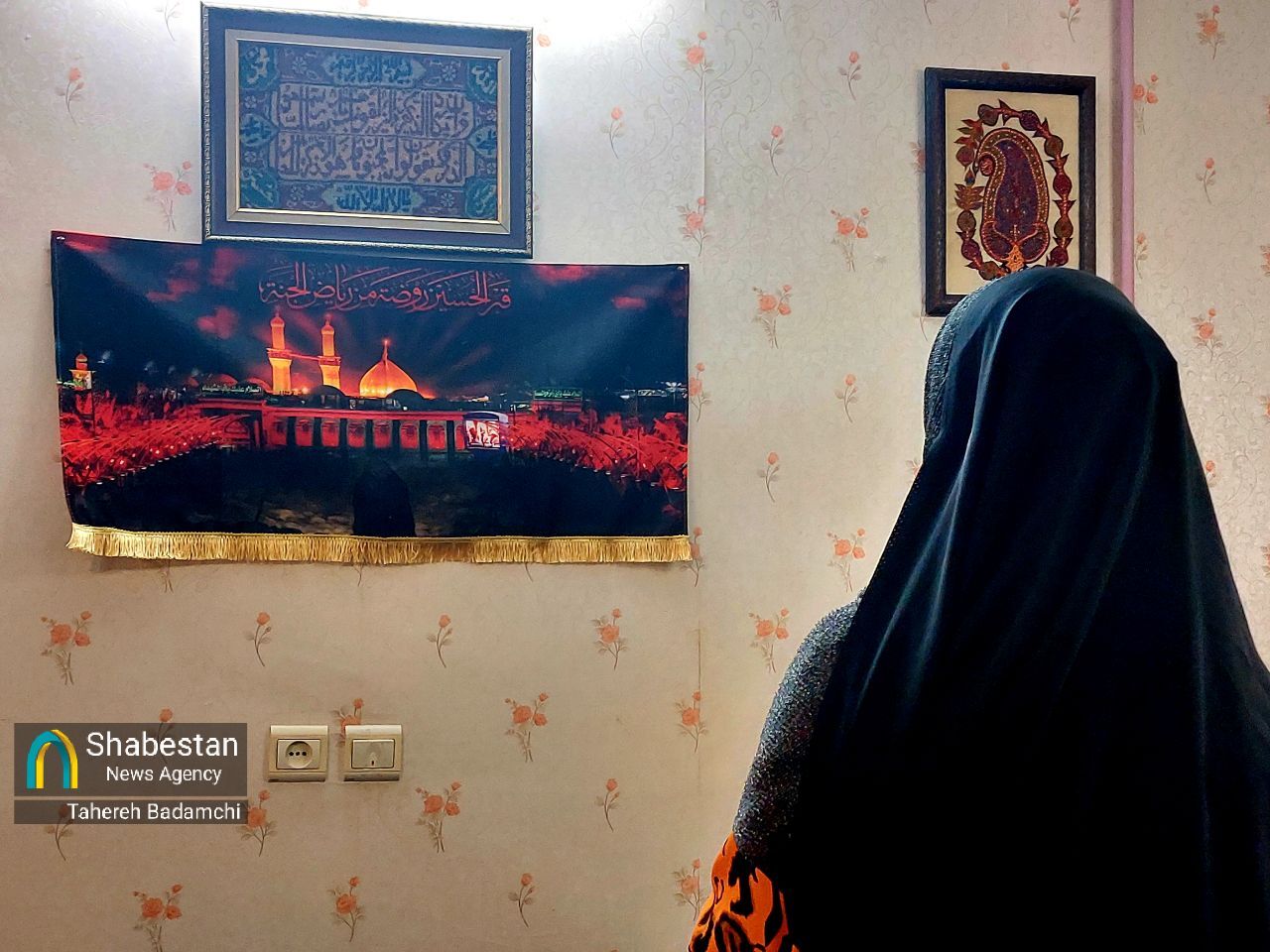 روضه در وسعت رسالت/ محفل خانگی خبرنگاران کرمانی برای پیامآور عاشورا