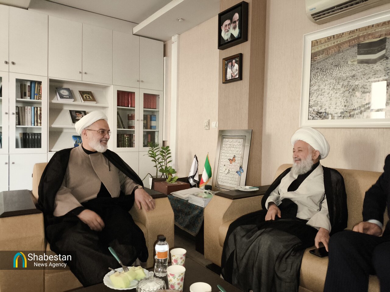 شهدای اقتدار ما انس دیرینه و عمیق با قرآن داشتند/ مردم با همدلی پاسخ دشمن را دادند