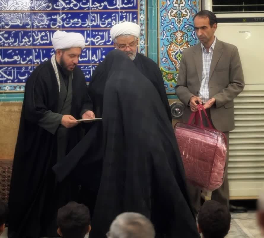 هفتمین محفل قرآنی "آیه های سرخ" در سرخه برگزار شد