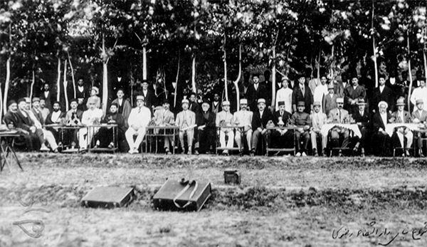 نسخۀ حیات‌بخش زائر و مجاور به نام ضامن آهو