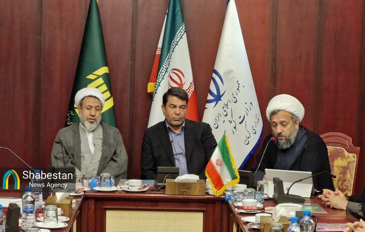 تعامل سازنده نهاد امامت جمعه و دولت در راستای رفع چالش‌ها و حل مشکلات مردم مؤثر است