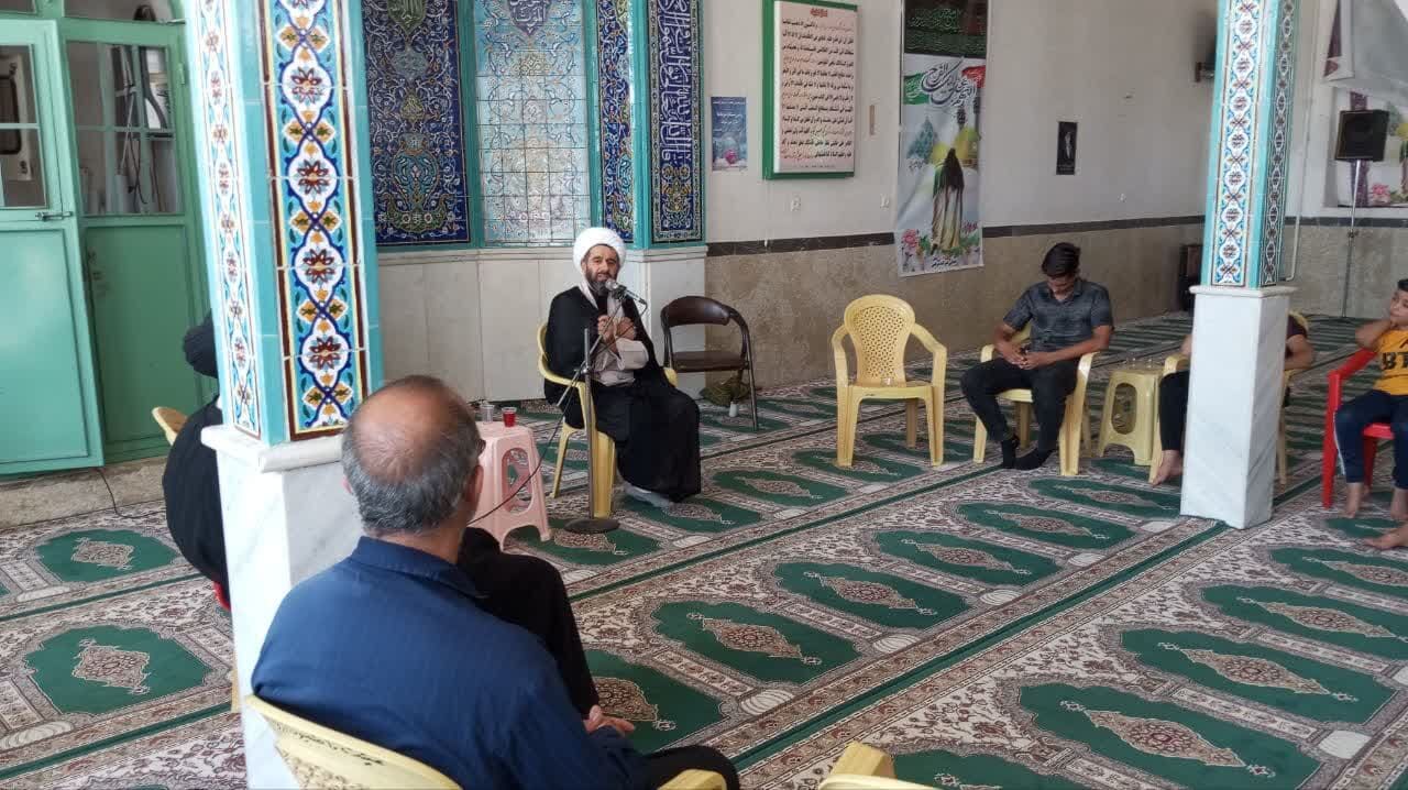 بازدید نماینده بنیاد هدایت از سه مسجد شاخص بخش کویرات آران و بیدگل