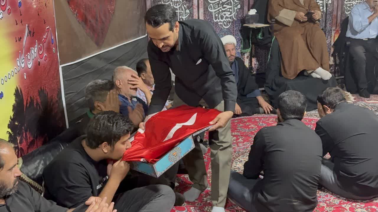 خانه‌ای که حسینیه شد/ روضه‌داری خانگی به نیابت از شهدا