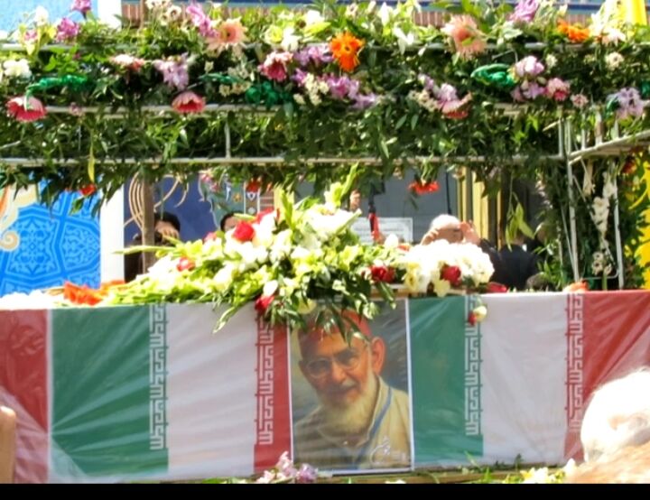 تشییع پیکر پاک پیر جبهه‌های جنگ حاج حسن جوشن در رشت + فیلم