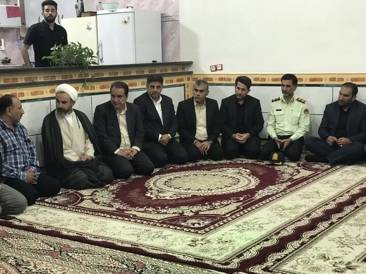 دیدار با خانواده‌های شهدای مدافع وطن در ماژین و آبدانان