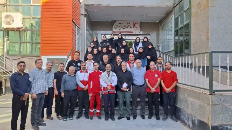 اعزام اولین تیم امدادی هلال احمر استان مرکزی به کربلای معلی