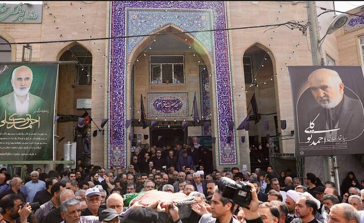 پیکر احمد توکلی عضو مجمع تشخیص مصلحت نظام تشییع شد