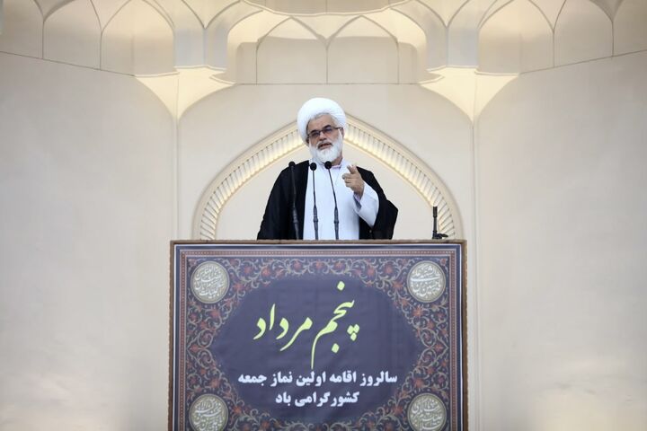 مقابله با اقدامات ددمنشانه در غزه؛ نماز جمعه، سنگر مستحکم ایمان مردم است