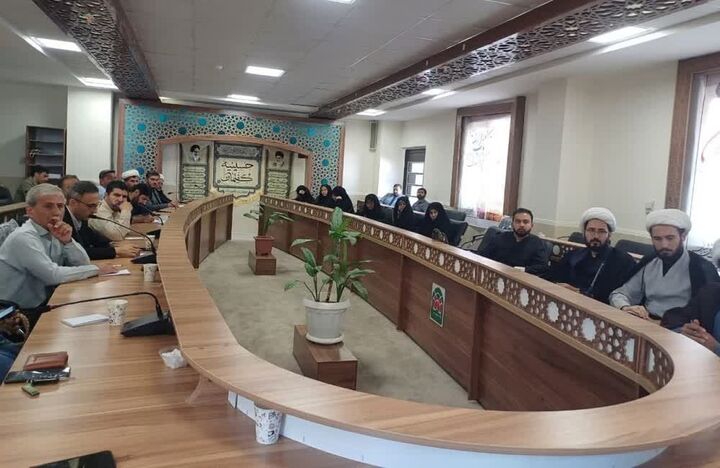 گفتمان سازان فرهنگی خراسان شمالی در نشستی آموزشی به استقبال اربعین حسینی رفتند