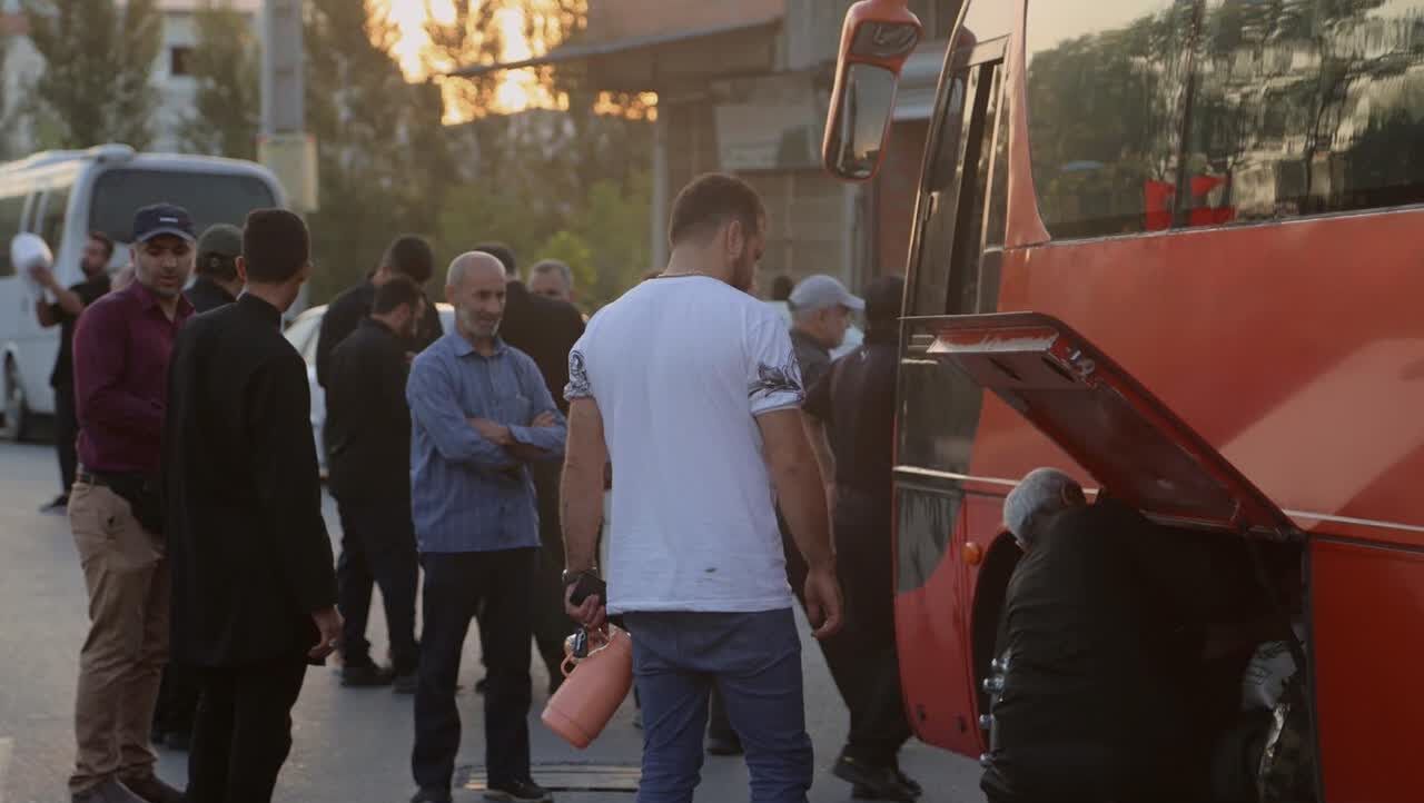 خادمین موکب اربعین قائم‌شهر راهی کربلا شدند