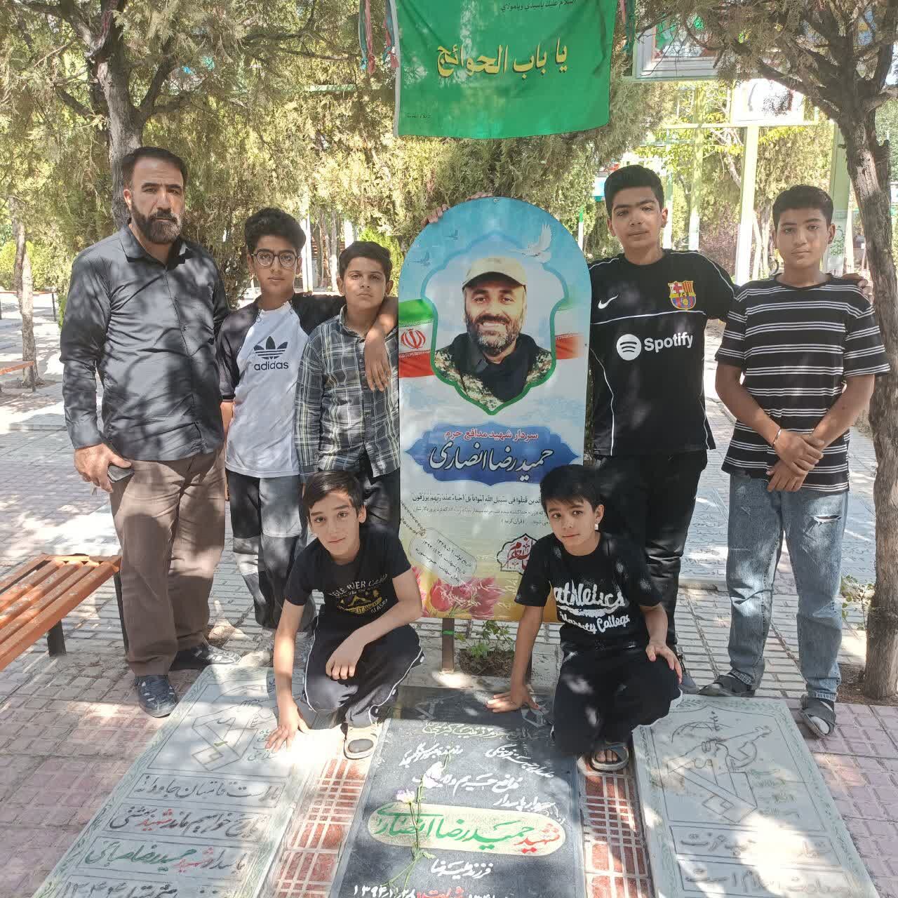 مسجدی بودن، افتخار شهید انصاری/ اردوی گلزار شهدا بچه‌های مسجد با هدف تبیین فرهنگ ایثار و شهادت