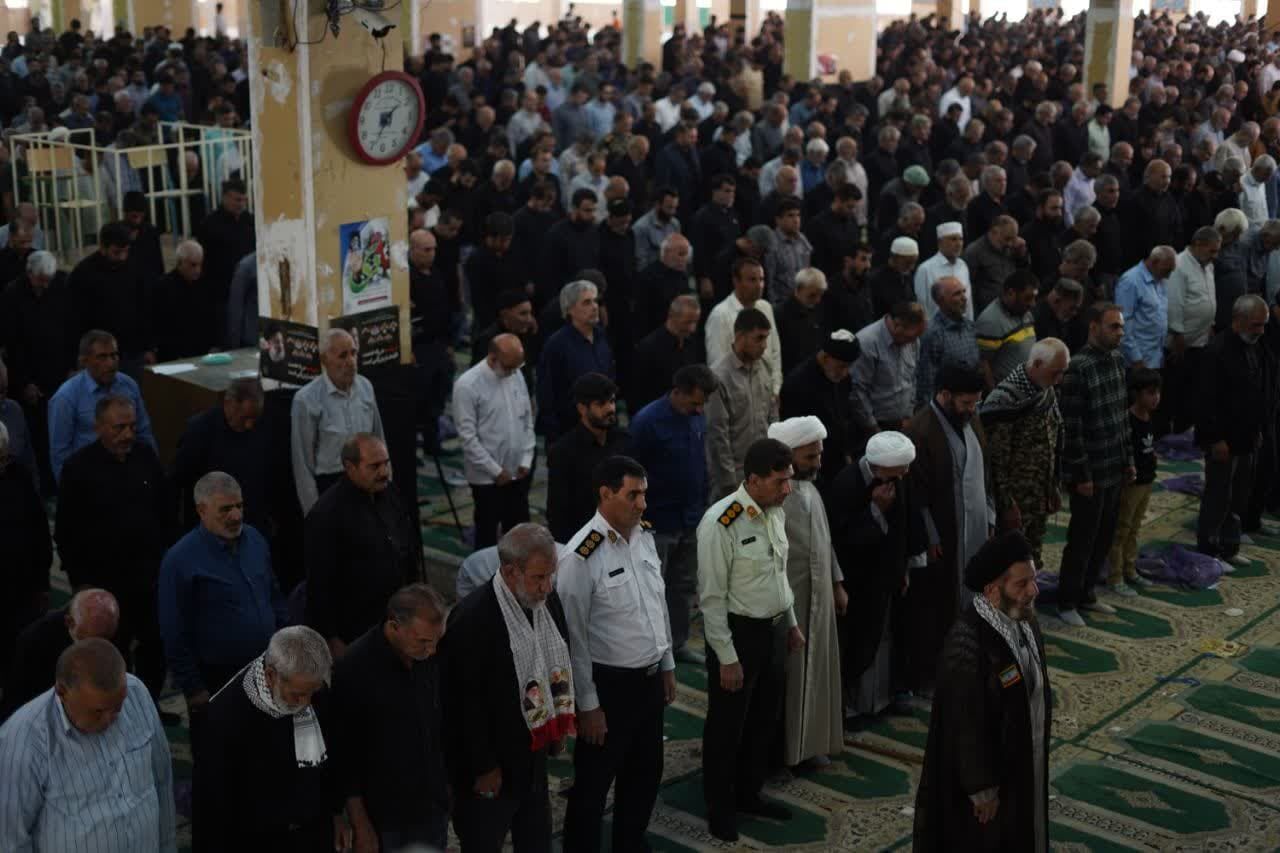 نماز جمعه؛ از برکات مهم انقلاب است