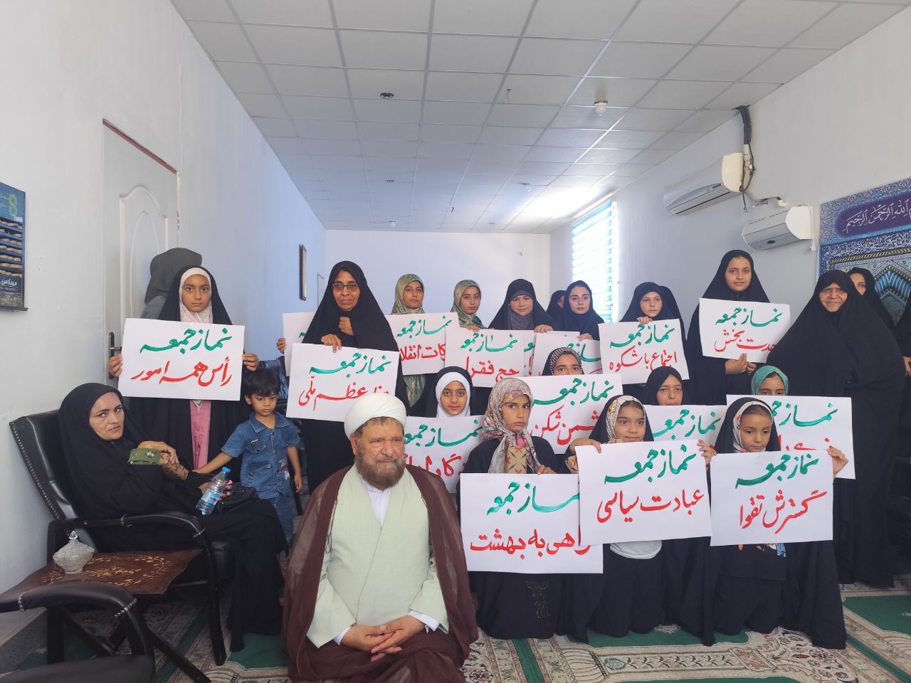 نماز جمعه یک منصب حکومتی و ولایی است