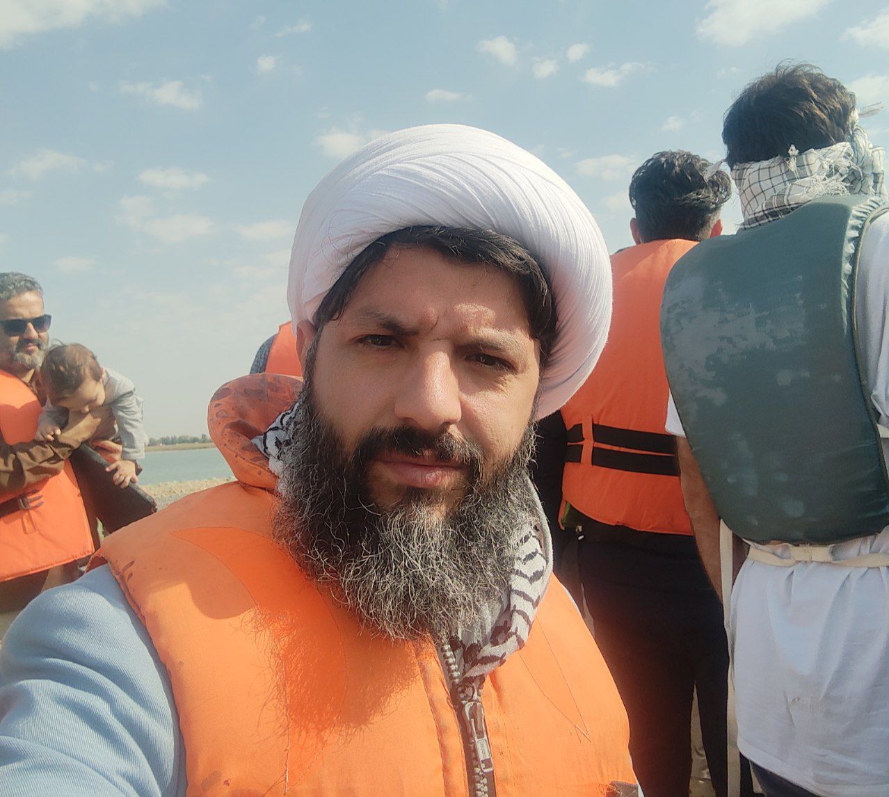 خانه ای پر از نور، منبری پر از صداقت/ صدای پدرانه از تریبون نمازجمعه طبس