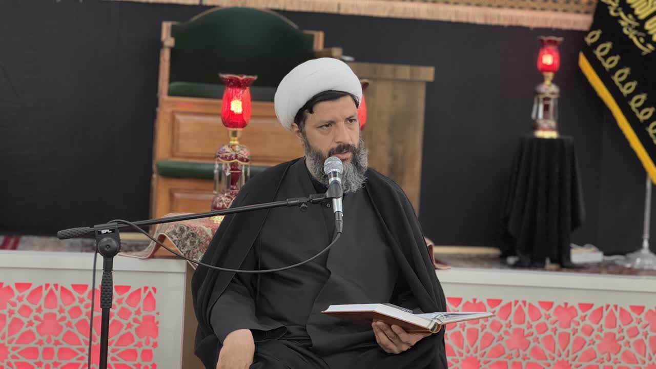 خانه ای پر از نور، منبری پر از صداقت/ صدای پدرانه از تریبون نمازجمعه طبس