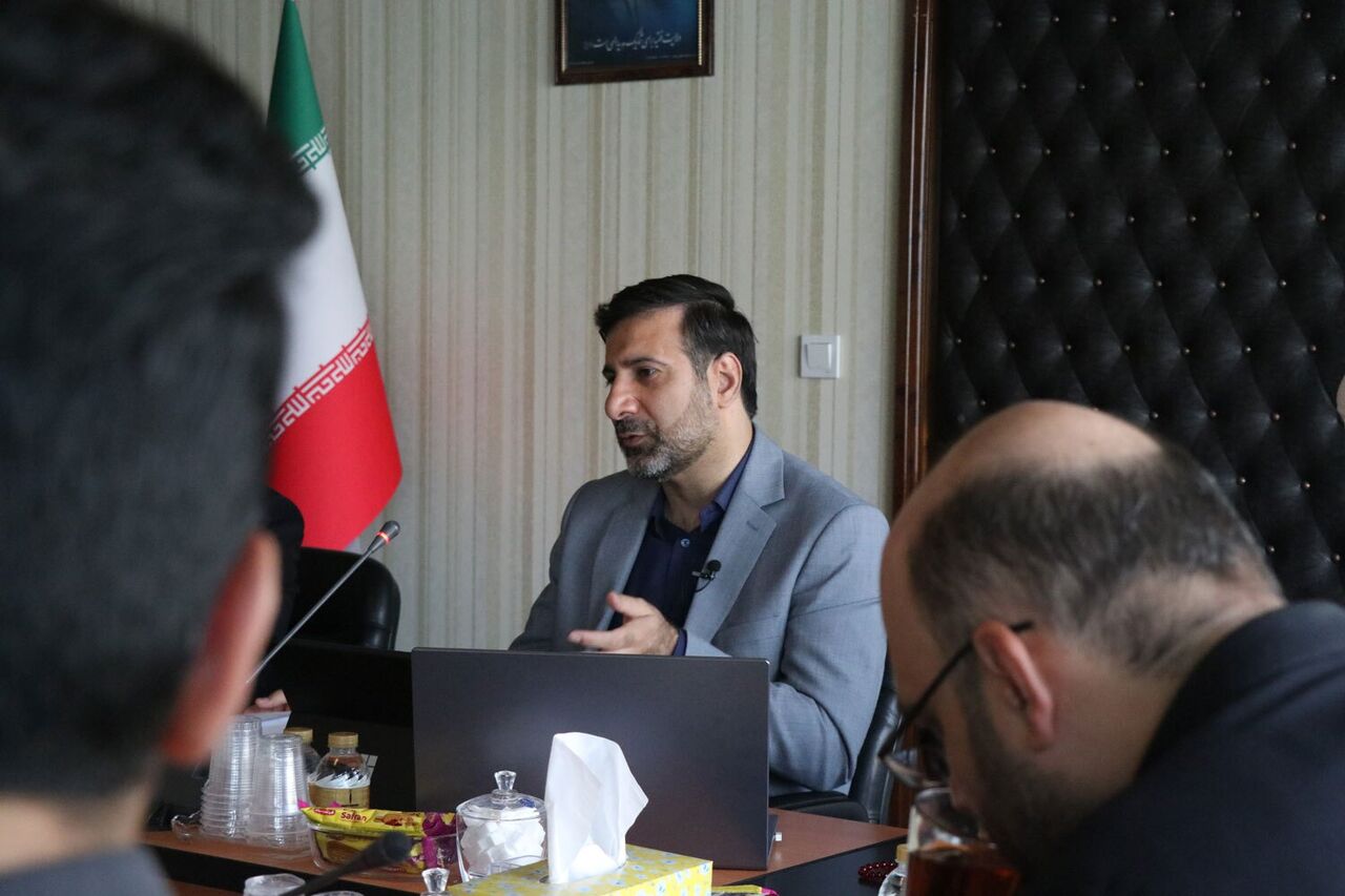 هیچ مسئول و متفکری به اندازه رهبری بر مشارکت مردم تاکید نداشته است