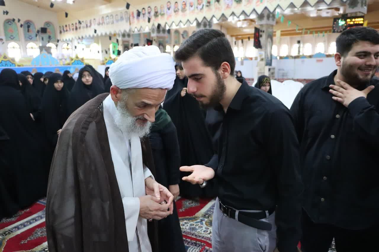 حضور در ستاد نمازجمعه، سربازی و خادمی نمازجمعه است