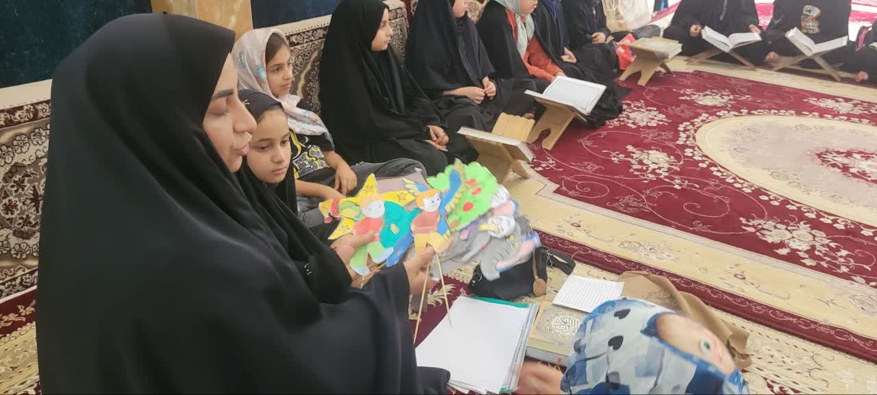 قصه‌گویی و کاردستی؛ روش نوین آموزش قرآن در یک کانون روستایی