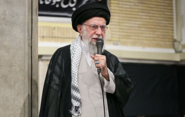 رهبر انقلاب: ملت ایران دین و دانش خود را رها نخواهد کرد/ به کوری دشمن ایران را به اوج ترقی و افتخار می‌رسانیم