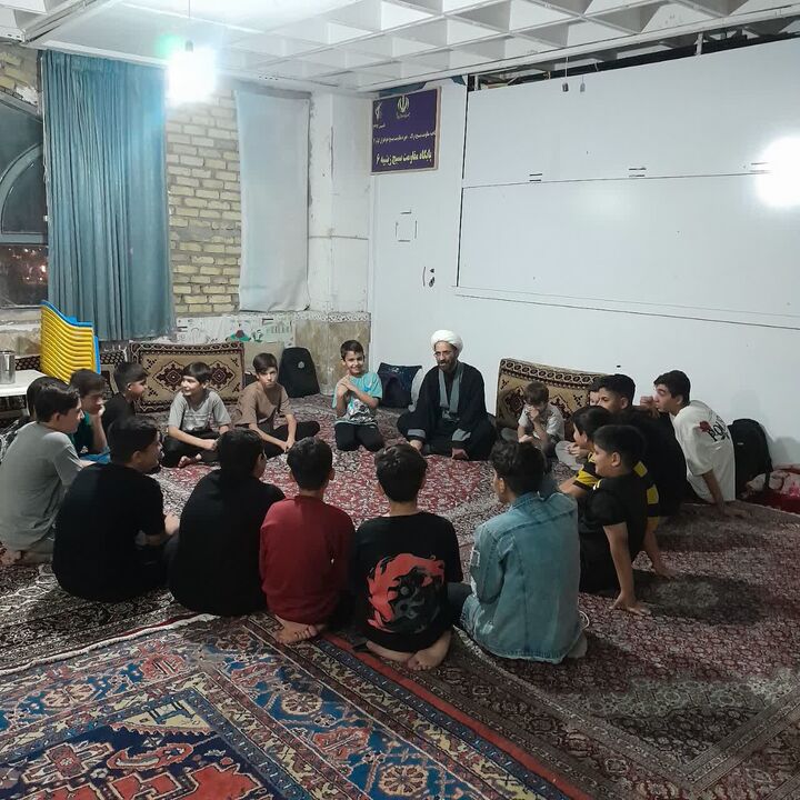 اردوی "شبی در مسجد" با برنامه‌های متنوع و شاد در مسجد قبا برگزار شد 