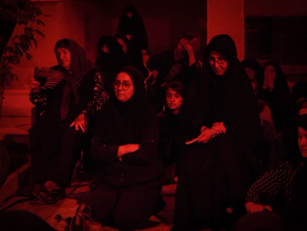 زمزمه عاشقانه دعای توسل در پنج هزار مسجد استان اصفهان