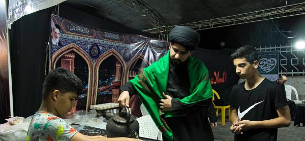 عشق بچه مسجدیهای اهل سنت به خادمی زائران اربعین در نقطه صفر مرزی