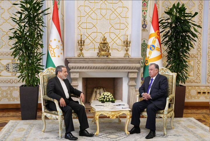 عراقچی با رئیس‌جمهور تاجیکستان دیدار کرد