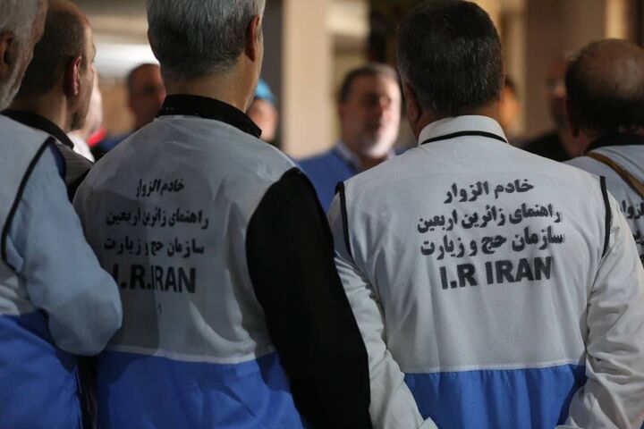 نخستین گروه خادمان افتخاری حج‌ و زیارت وارد عراق شدند