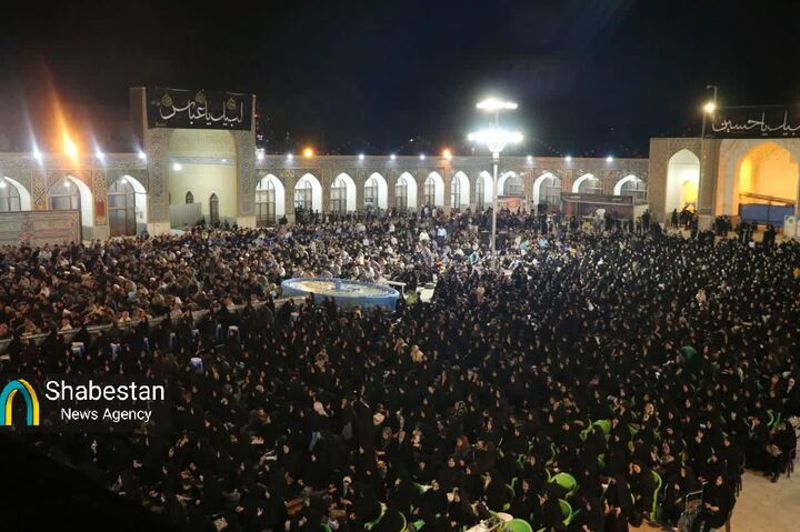 استقبال بیش از ۳۰ هزار نفری مردم کرمان از مراسم مسجد تاریخی امام(ره) و یک حُسن ختام بیادماندنی