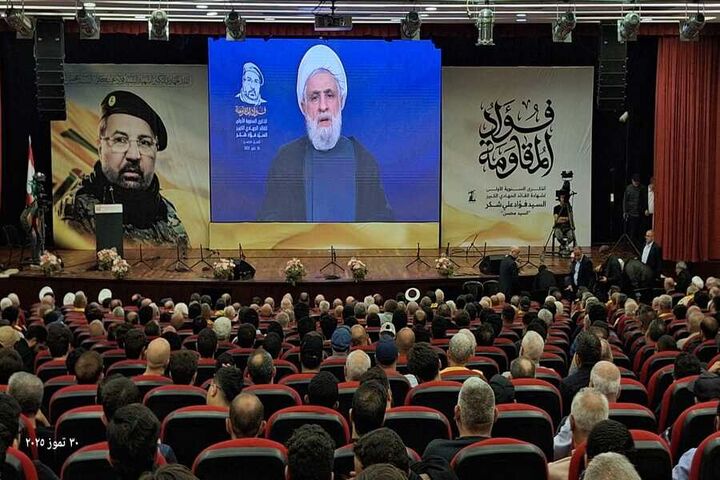 مقاومت لبنان در تمام ابعاد سیاسی و اجتماعی خود حیات دارد/ نه صلح می‌کنیم و نه تسلیم می‌شویم