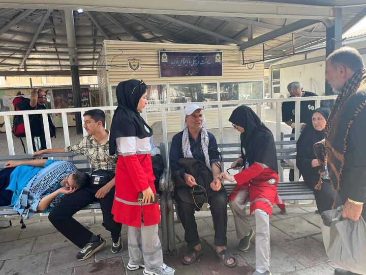 استقرار ۸ تیم عملیاتی «توانا» جمعیت هلال احمر ایلام در پایانه مرزی مهران