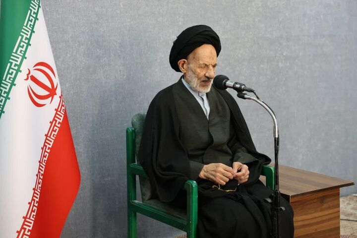 تبلیغ و تبیین مهمترین وظیفه دینی و انقلابی است