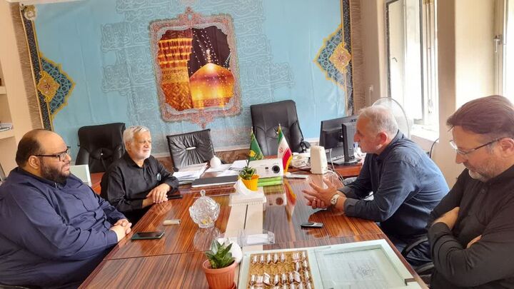 بچه‌های مسجد خود را خادم امام رضا(ع) می‌دانند