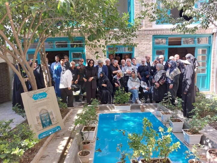 روایت هویت ایرانی اسلامی در خانه پدری جلال آل احمد