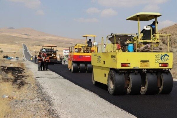 آماده‌سازی محورهای جنوب آذربایجان‌ غربی برای تردد زائران اربعین حسینی