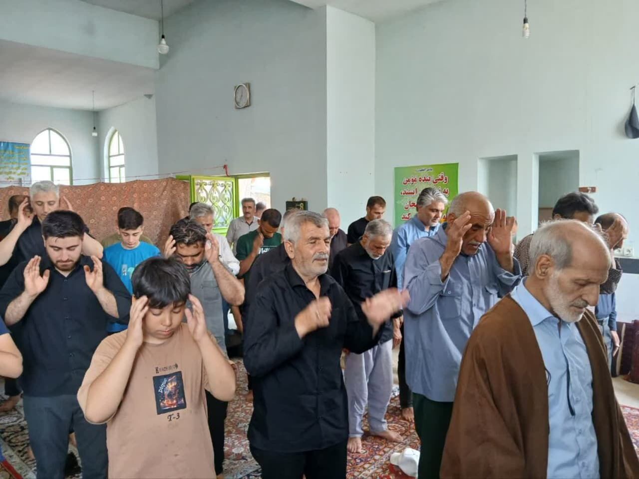 موکب الشهدای شهرستان کنگاور بصورت شبانه روزی پذیرای زائران اربعین است