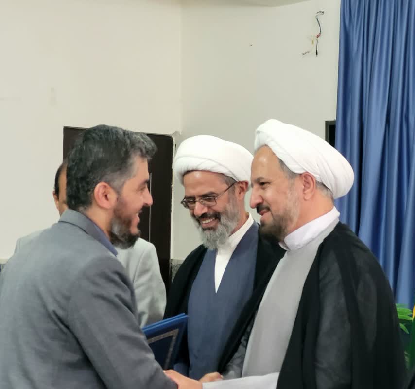 ظرفیت‌ها و کارکردهای اصلی مساجد باید احیاء شود