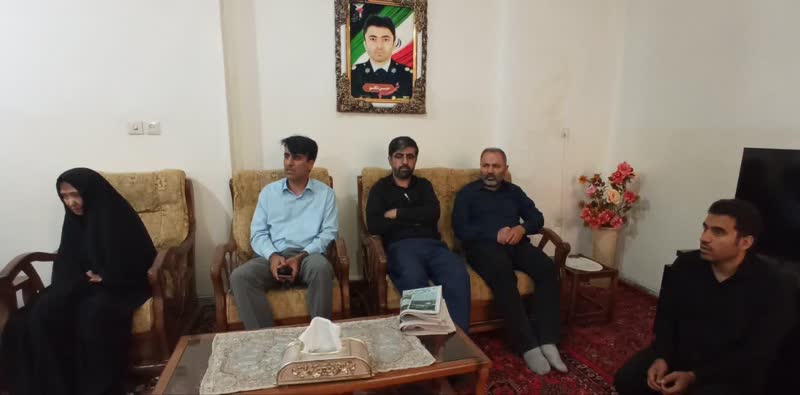 قلم مسوولیت بزرگی دارد و خبرنگاران باید در انتشار اخبار بسیار مراقب باشند