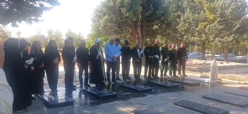 قلم مسوولیت بزرگی دارد و خبرنگاران باید در انتشار اخبار بسیار مراقب باشند