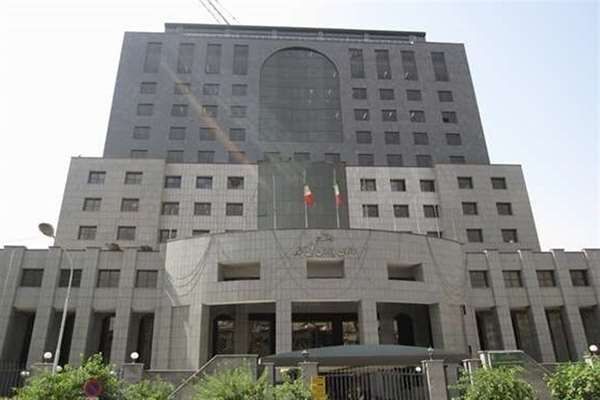 مصوبات دریافت شهریه از دانشجویان روزانه مهمان باطل شد