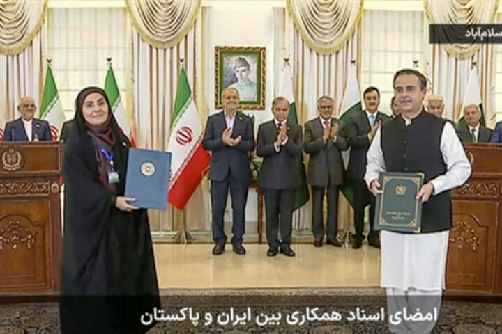 سند همکاری میان ایران و پاکستان در حوزه‌های مختلف امضا شد