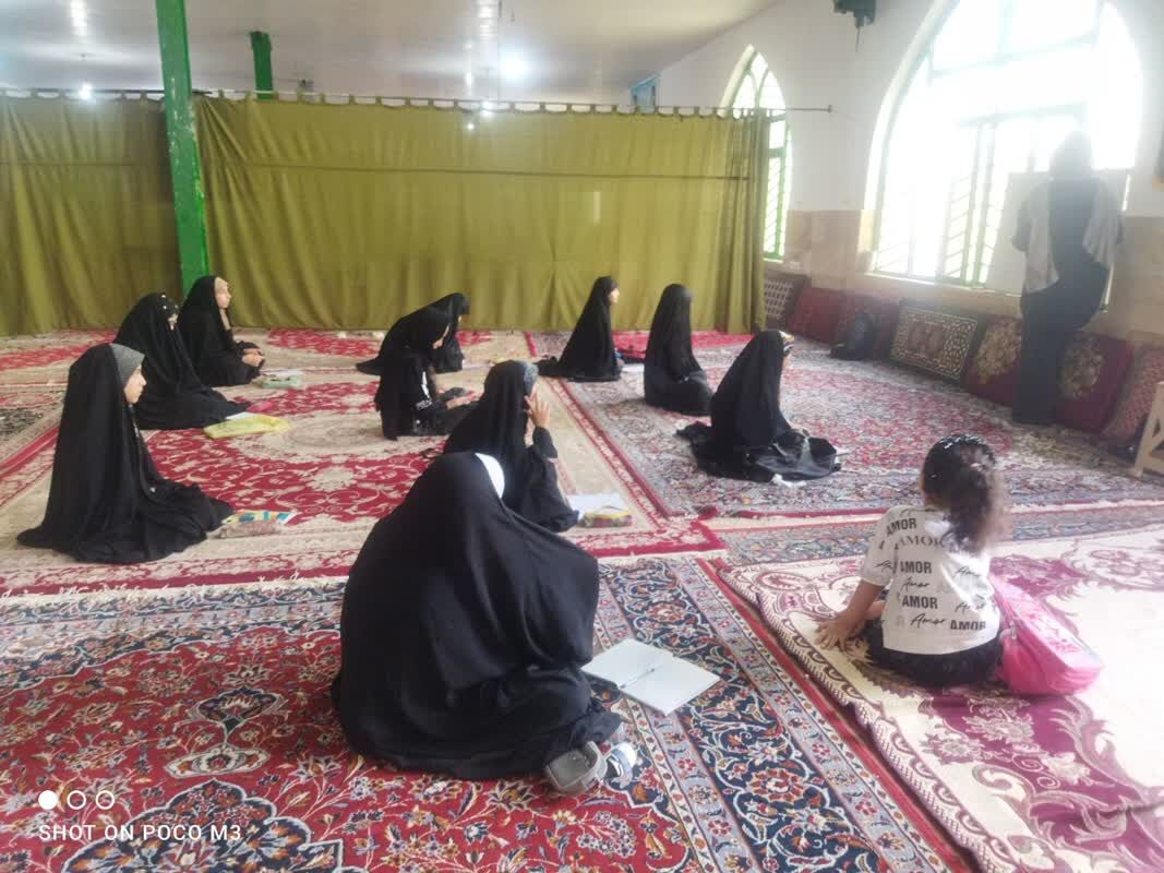 برنامه‌های معنوی و فرهنگی کانون بیت الحسین خمین در ماه صفر