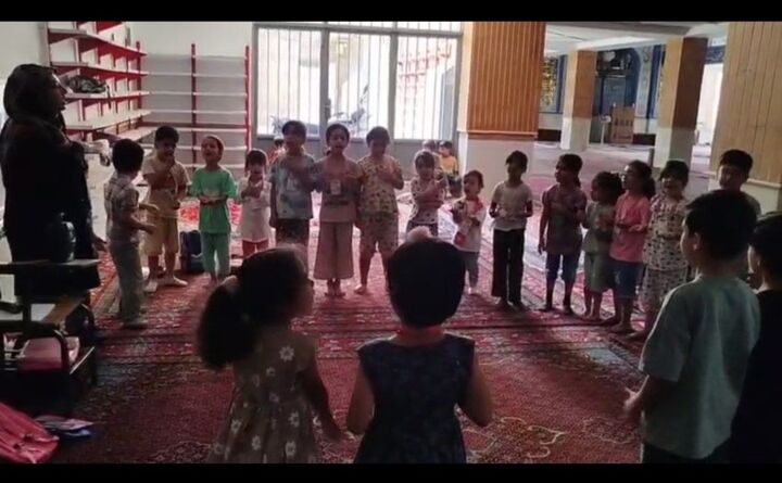 تمرین گروه سرود نونهالان کانون سلاله طیبه کردستان برای تابستانی پرنشاط