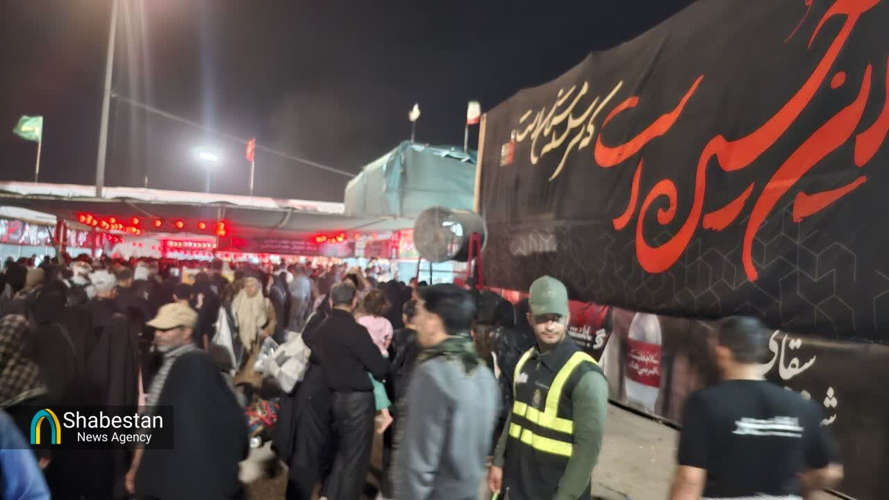 پخت روزانه ۱۰ هزار وعده غذایی در موکب قرارگاه خاتم