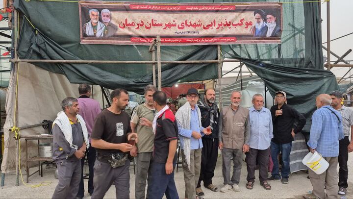 خدمت‌رسانی موکب شهدای درمیان در کاظمین
