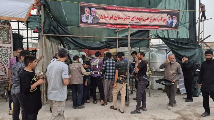 موکب شهدای درمیان؛ نماد وحدت در مسیر اربعین حسینی