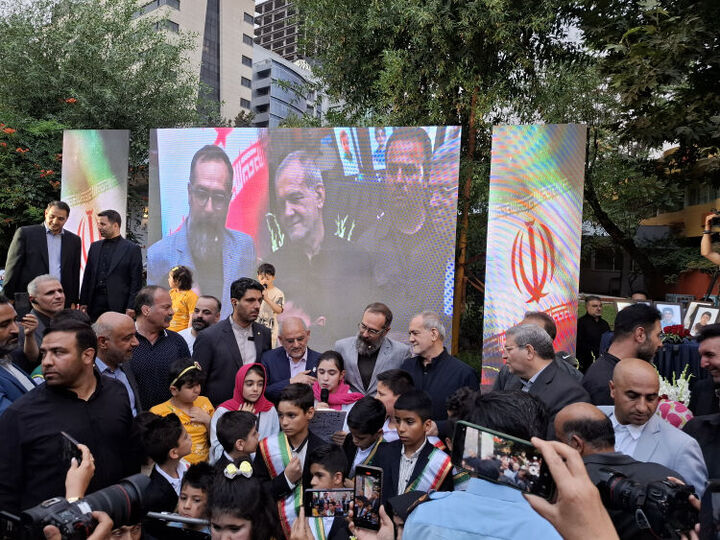 حضور پزشکیان در آیین گرامیداشت یاد شهدای خردسال تجاوز رژیم صهیونیستی