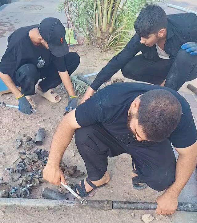 بچههای مسجد روزانه پنج تا ۱۰هزار قرص نان در نجف پخت و توزیع میکنند