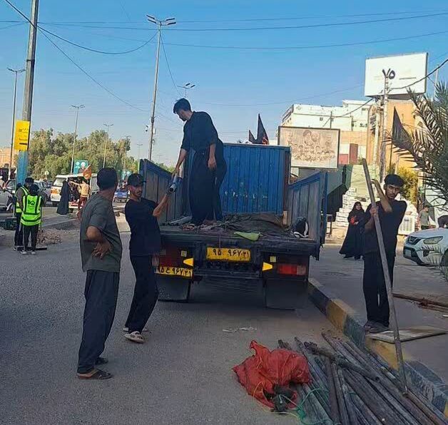 بچه‌های مسجد روزانه پنج تا ۱۰هزار قرص نان در نجف پخت و توزیع می‌کنند